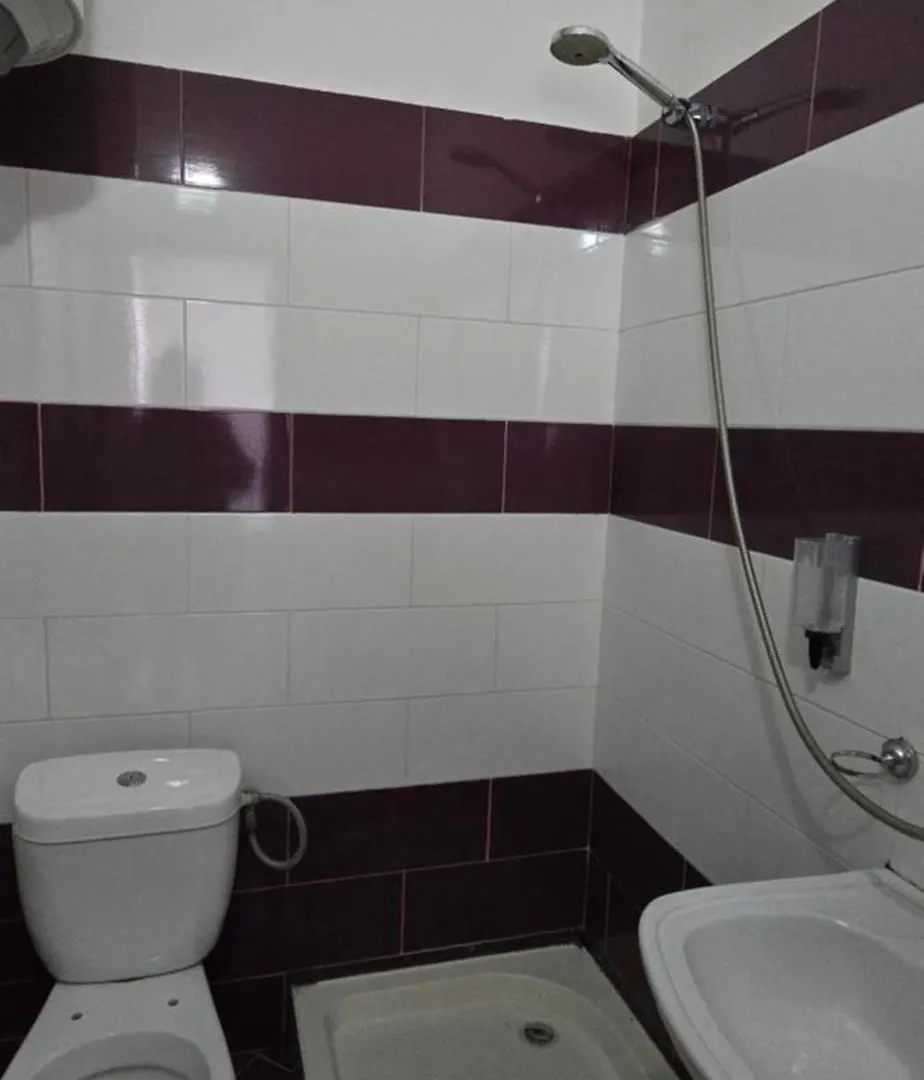Koa Hotel Tirane 2*, Tirana